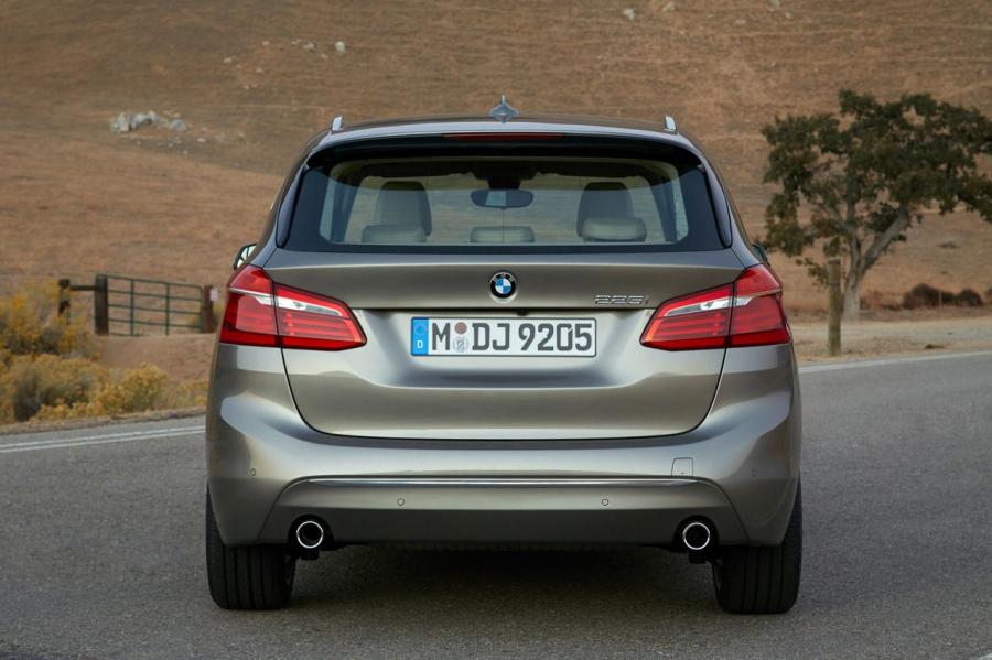  BMW 2-Series Active Tourer 2014 года  (фото 14 из 64)